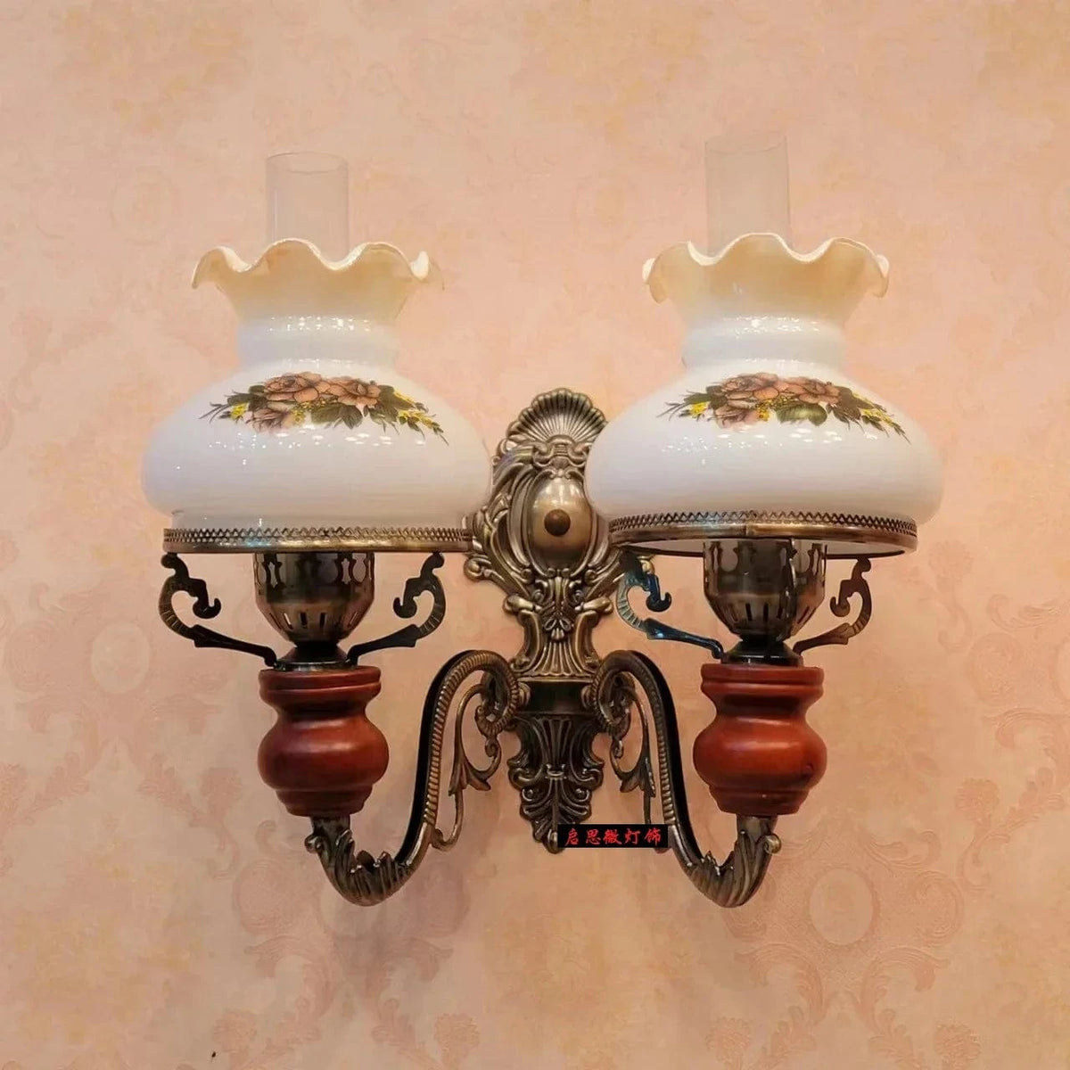 Applique murale LED à deux têtes - Élégance pour votre intérieur | Marco Lucetti Style A base en métal