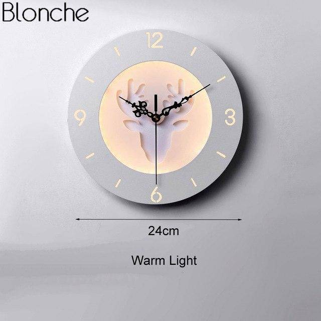 Applique murale LED avec horloge en forme de corne de cerf. | Marco Lucetti