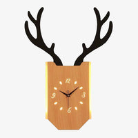 Applique murale LED avec horloge en forme de corne de cerf. | Marco Lucetti