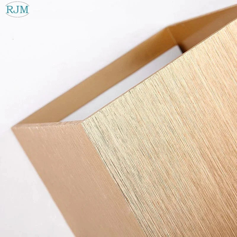 Applique Murale LED Carrée en Aluminium - Design Minimaliste et Créatif | Marco Lucetti