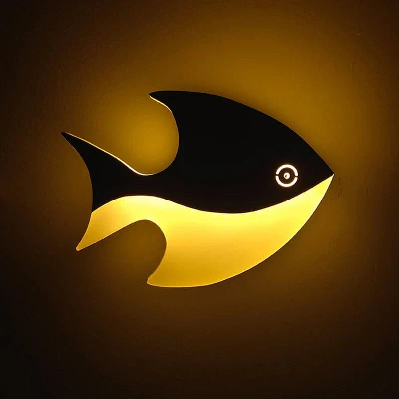 Applique Murale LED Créative en Acrylique Forme Poisson pour Enfants - Collection LuminaKids | Marco Lucetti