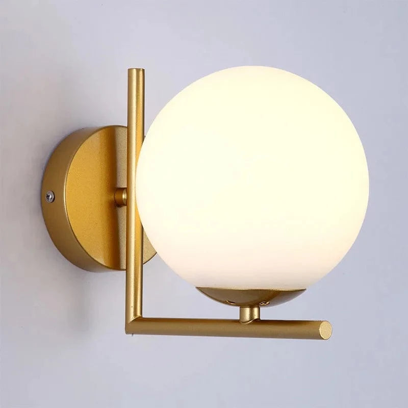 Applique murale LED design en fer avec abat-jour en verre | Marco Lucetti