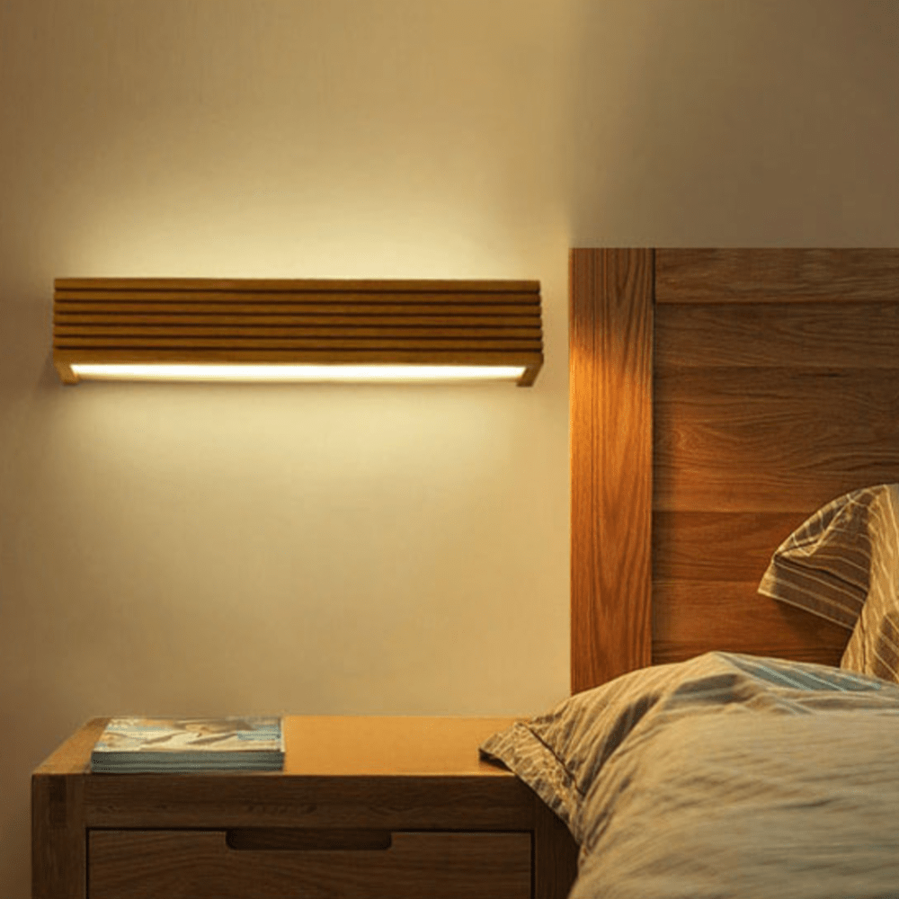 Applique murale LED en bois taillé Japan | Marco Lucetti
