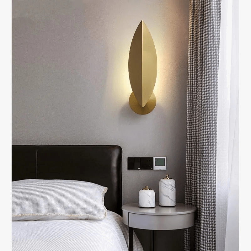 Applique murale LED en cuivre au design moderne et décoratif - Illuminateur de style | Marco Lucetti Doré