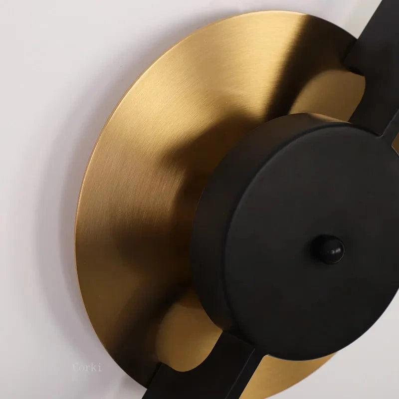 Applique murale LED en métal doré et noir de haute qualité | Marco Lucetti