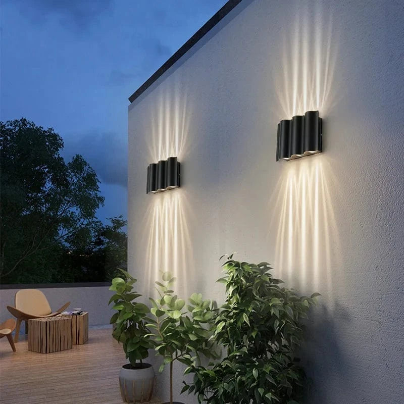 Applique murale LED étanche pour jardin et balcon en aluminium - Luminosité et résistance garantis | Marco Lucetti