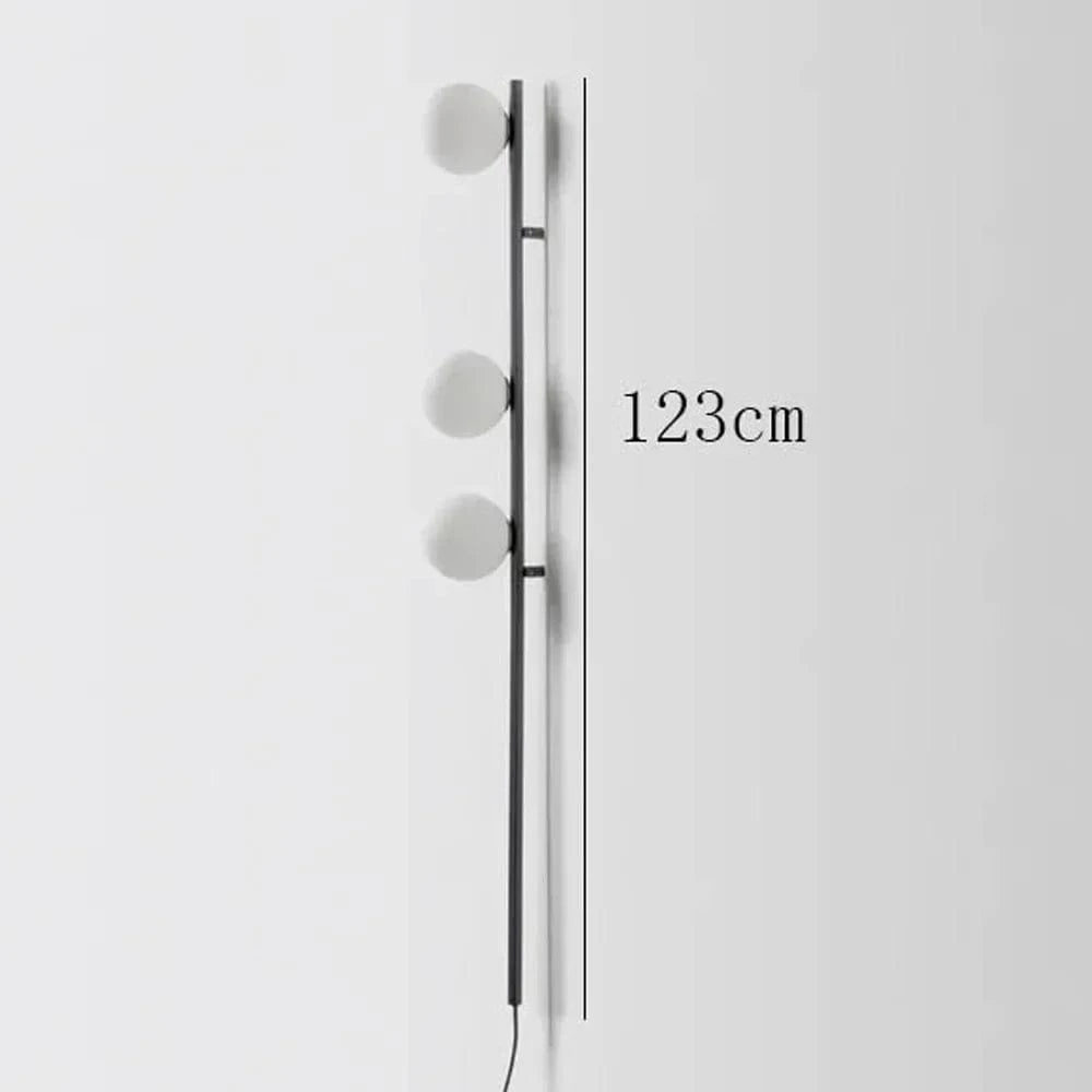 Applique murale LED longue en verre rond avec prise de câble | Marco Lucetti