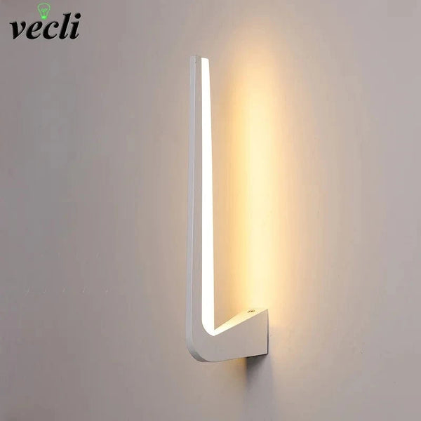 Applique murale LED minimaliste pour une décoration moderne de votre allée | Marco Lucetti
