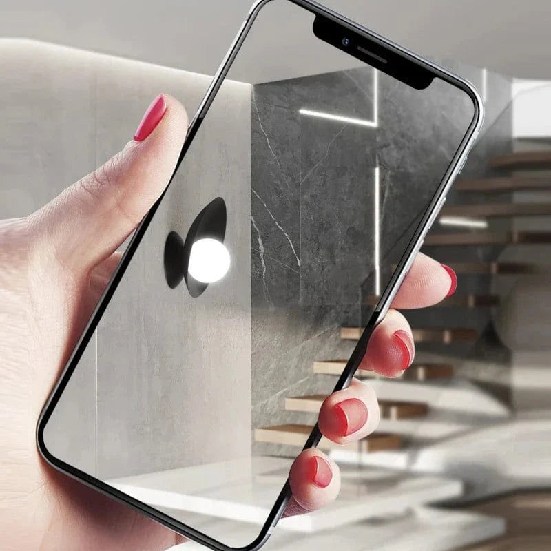 Applique murale LED minimalistique en métal | Marco Lucetti