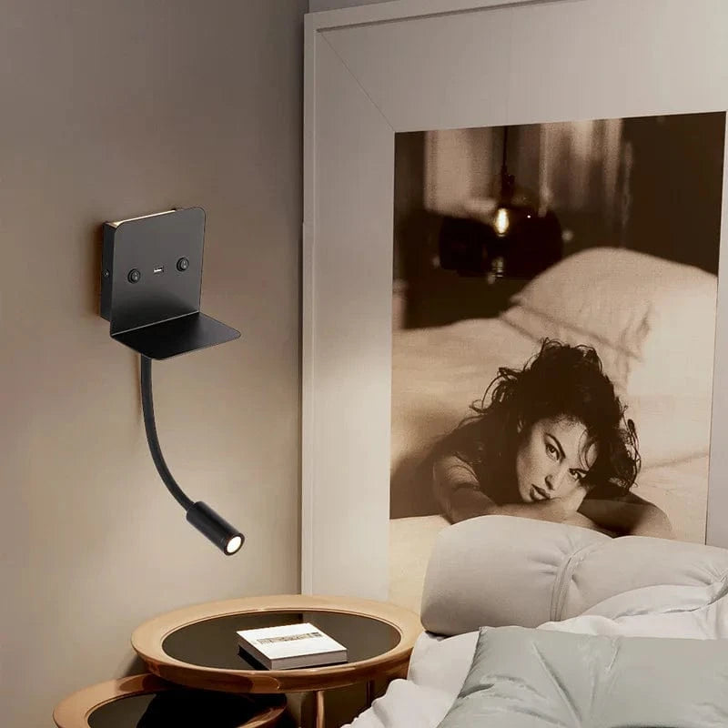 Applique Murale LED Modern avec Veilleuse et Chargeur USB Intégré - Marque LuminaLux | Marco Lucetti