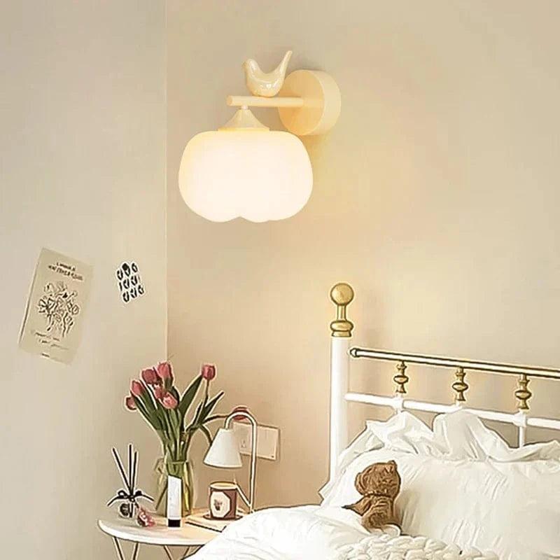 Applique murale LED moderne "Oiseau Lumière" avec abat-jour en PE | Marco Lucetti