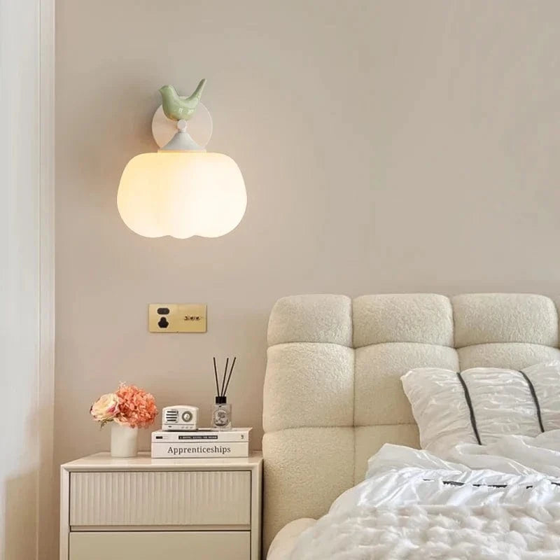 Applique murale LED moderne "Oiseau Lumière" avec abat-jour en PE | Marco Lucetti