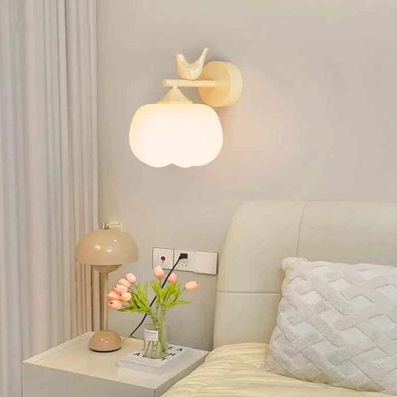 Applique murale LED moderne "Oiseau Lumière" avec abat-jour en PE | Marco Lucetti