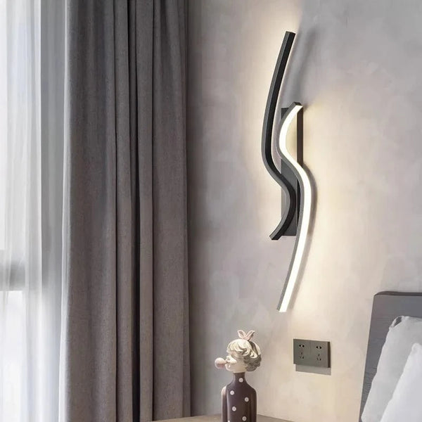 Applique murale LED moderne pour salon TV fond allée chambre chevet - Luminex | Marco Lucetti