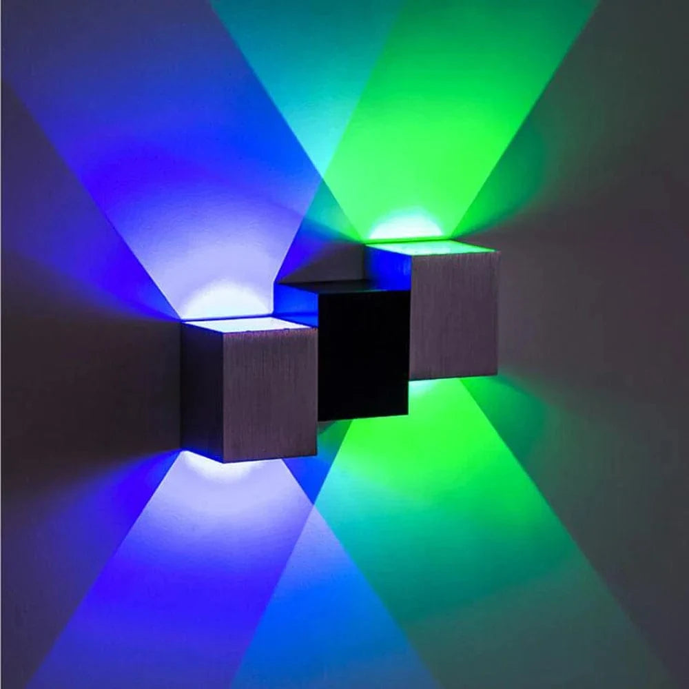 Applique murale LED moderne pour sublimer vos espaces intérieurs et extérieurs. | Marco Lucetti