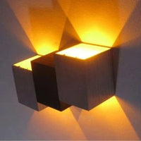 Applique murale LED moderne pour sublimer vos espaces intérieurs et extérieurs. | Marco Lucetti Lumière jaune / 2w