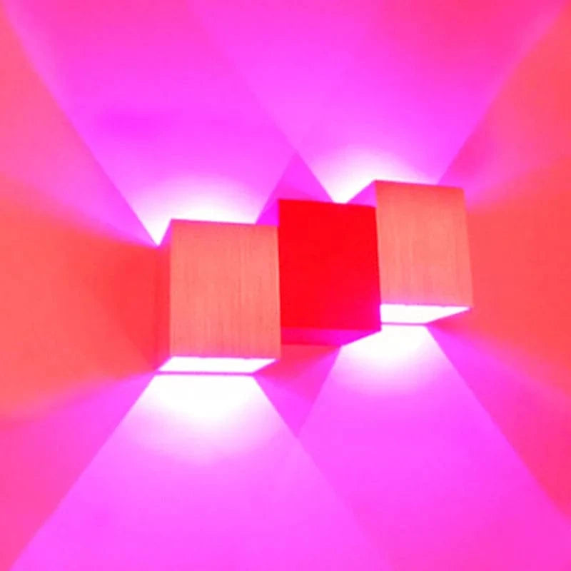 Applique murale LED moderne pour sublimer vos espaces intérieurs et extérieurs. | Marco Lucetti Lumière rose / 2w