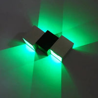 Applique murale LED moderne pour sublimer vos espaces intérieurs et extérieurs. | Marco Lucetti Lumière verte / 2w