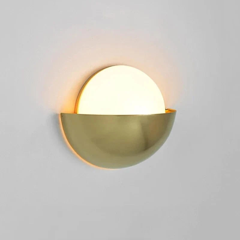 Applique murale LED rétro européenne en doré. | Marco Lucetti Doré