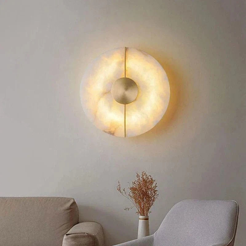 Applique murale LED ronde en marbre et cuivre doré - Luxe Illuminateur | Marco Lucetti