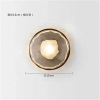 Applique murale LED ronde en verre coloré au design post-moderne - LuminOva | Marco Lucetti B