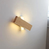 Applique murale LED rotative en bois design | Marco Lucetti