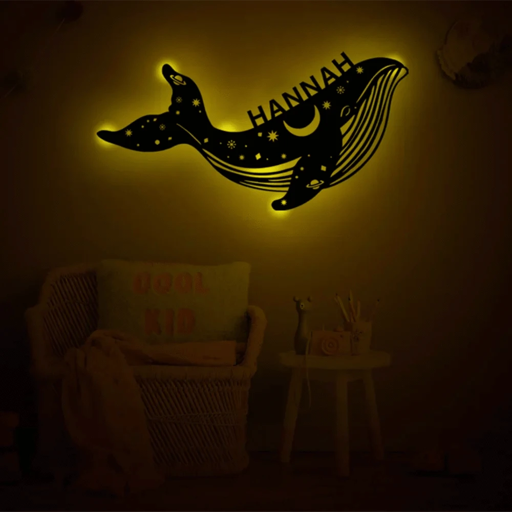 Applique murale LED USB personnalisée "Whale Glow" | Marco Lucetti