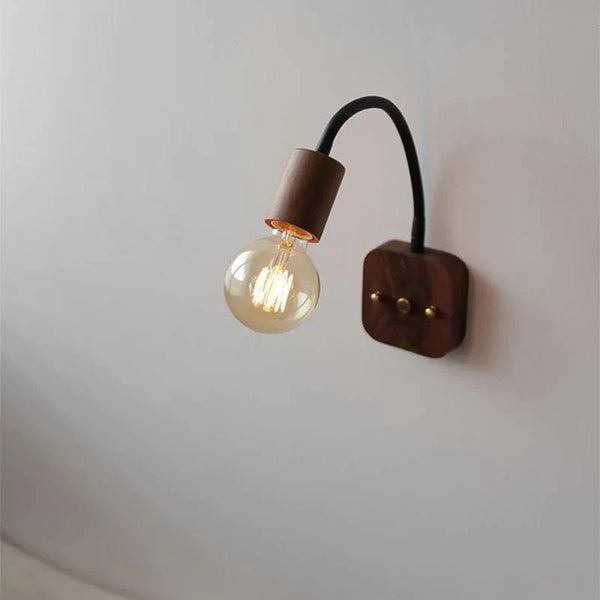 Applique murale minimaliste en bois pour étude et lecture - Élégance naturelle | Marco Lucetti