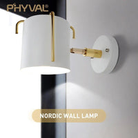 Applique murale minimaliste en fer. | Marco Lucetti