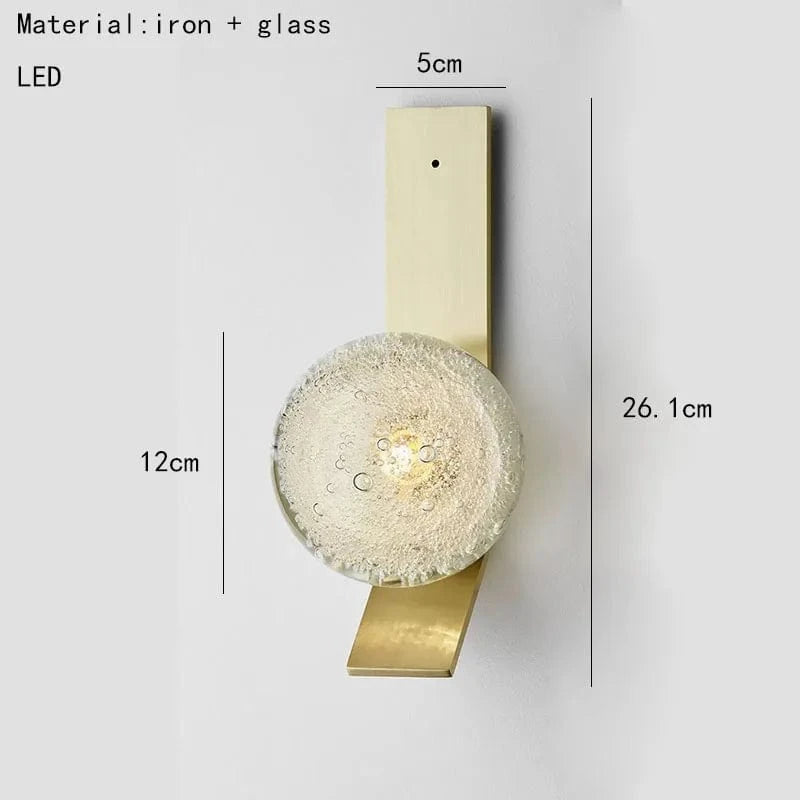 Applique murale minimaliste en métal avec éclairage intérieur et boule de verre | Marco Lucetti Or / 5000k