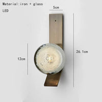 Applique murale minimaliste en métal pour escaliers et allées avec boule de verre | Marco Lucetti Or noir / 5000k