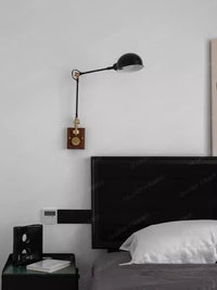 Applique murale moderne à bras long pour éclairer votre intérieur | Marco Lucetti