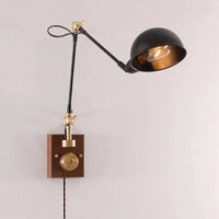 Applique murale moderne à bras long pour éclairer votre intérieur | Marco Lucetti Sans prise / Blanc froid (5 500-7 000 K).