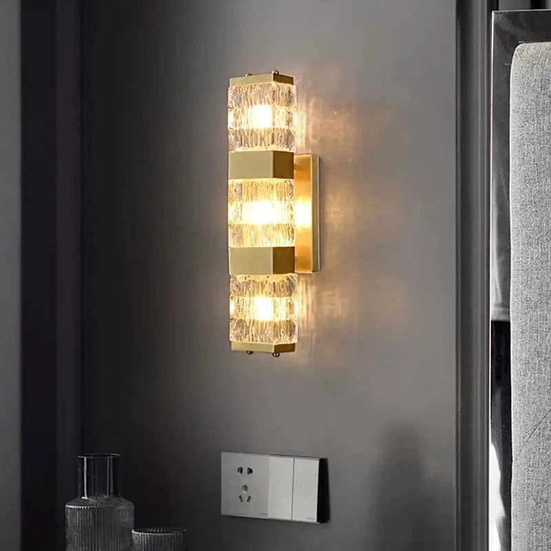 Applique murale moderne en cristal clair pour sublimer votre intérieur | Marco Lucetti