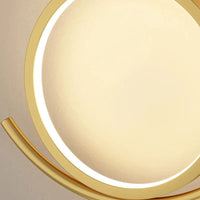 Applique murale moderne en métal doré pour une ambiance minimaliste. | Marco Lucetti