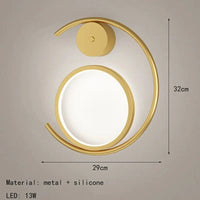 Applique murale moderne en métal doré pour une ambiance minimaliste. | Marco Lucetti Modèle A / Lumière blanche