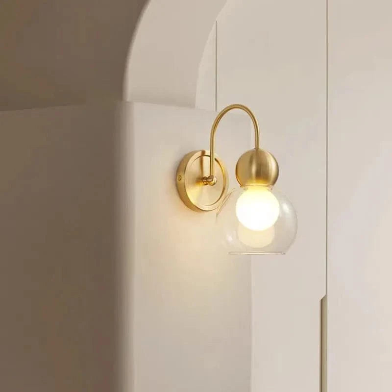 Applique murale moderne en verre et cuivre pour escaliers - Élégance contemporaine | Marco Lucetti