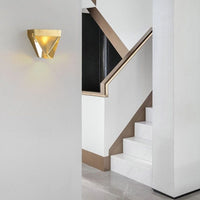 Applique murale moderne Jarrett Pyramide Luxe | Marco Lucetti