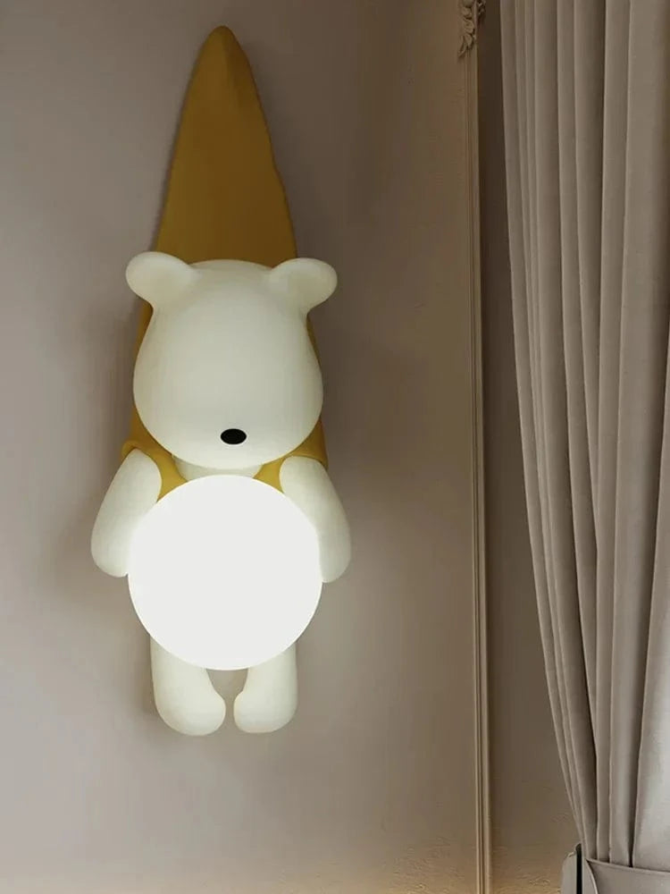 Applique murale Nordik Bear en résine crème LED - Idéal pour la décoration moderne des chambres d'enfants et du salon | Marco Lucetti