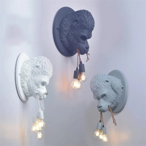 Applique murale nordique design avec motifs singuliers de gorilles | Marco Lucetti