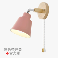 Applique murale nordique en bois pivotant avec interrupteur contemporain | Marco Lucetti