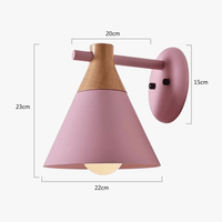 Applique murale nordique en métal avec abat-jour coloré | Marco Lucetti