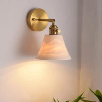 Applique murale nordique Fumi - Abat-jour en céramique plissé blanc | Marco Lucetti