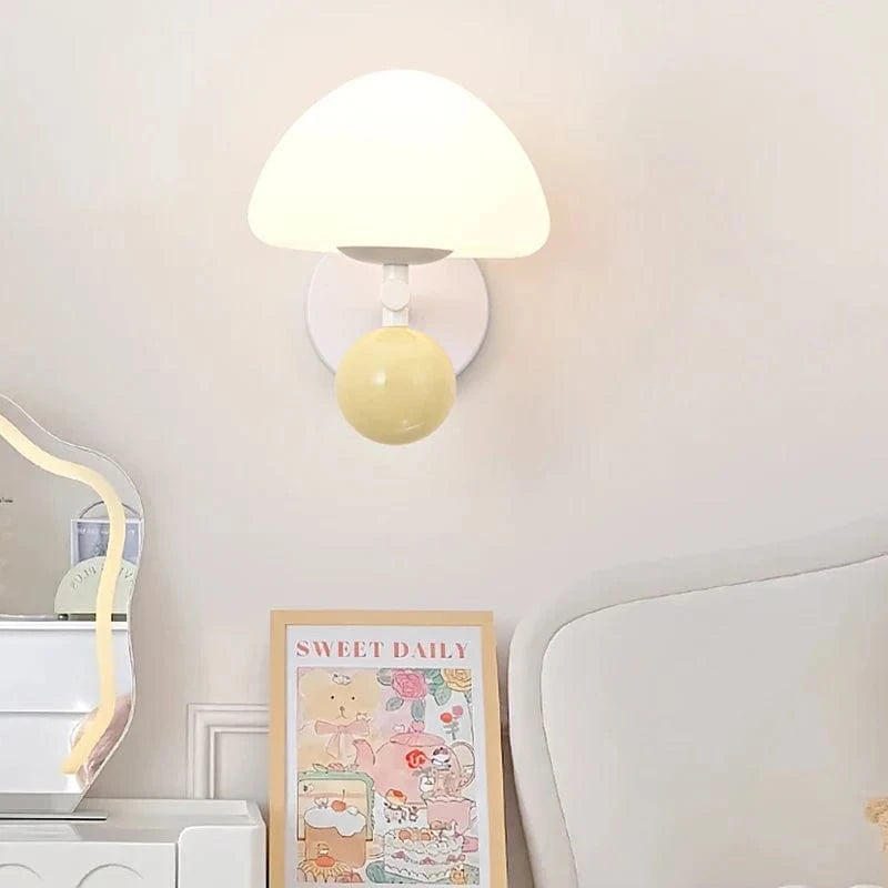 Applique Murale Nordique LED en Forme de Champignon pour Une Ambiance Créative | Marco Lucetti