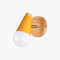 Applique murale nordique Macaron en fer et bois - Édition Premium | Marco Lucetti