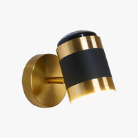 Applique murale nordique moderne avec projection d'étoiles rotative et pliante. | Marco Lucetti