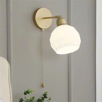 Applique murale nordique moderne en verre avec interrupteur à tirer - Élégance scandinave | Marco Lucetti