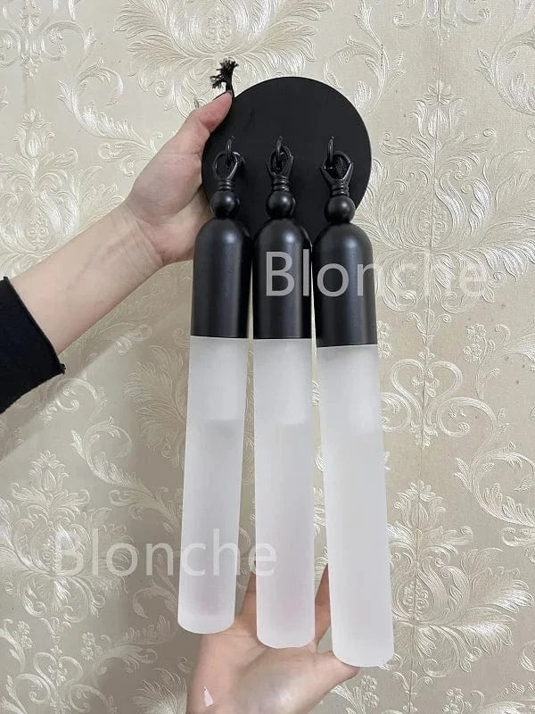 Applique murale nordique moderne pour un éclairage élégant et créatif. | Marco Lucetti