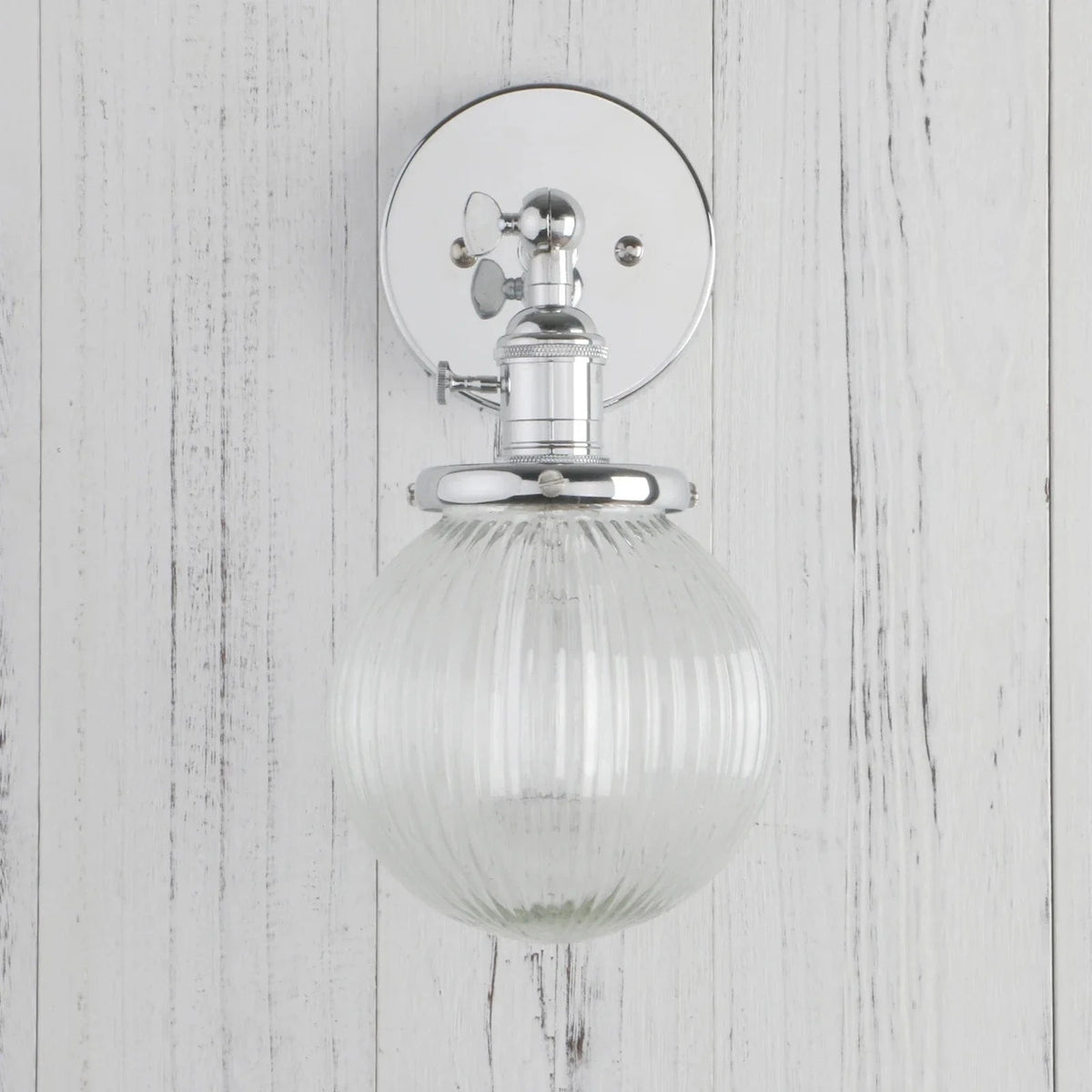 Applique murale Phansthy Vintage Industrielle avec Abat-Jour Rond en Verre | Marco Lucetti Chrome