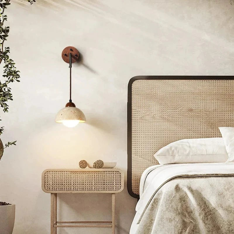 Applique murale rétro bois crème, interrupteur, grotte jaune. | Marco Lucetti